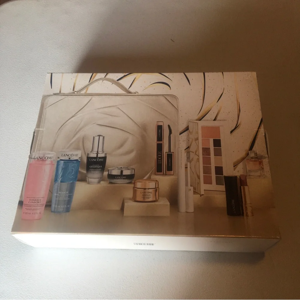 Lancôme 2023 limited holiday collection 10 piece boxed gift set in case NEW